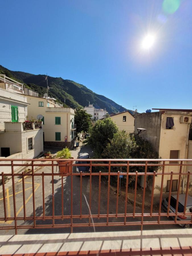 Casa "Paolo E Francesca" Monolocali Villa Scilla Exterior photo